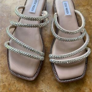 Steve Madden starie Beige Rhinestone Sandals 7.5